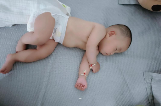 湖南孕妇肚脐周围发青